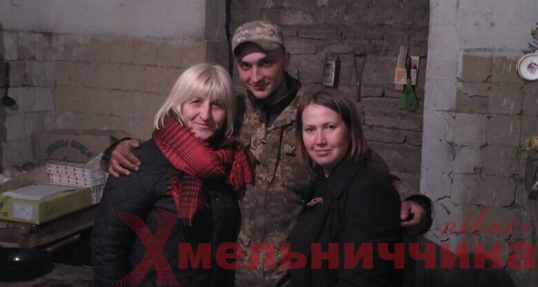 Хмельничанка Ольга Тимченко 80 разів їздила на схід України: як допомагала військовим та з якими труднощами зіштовхувалась