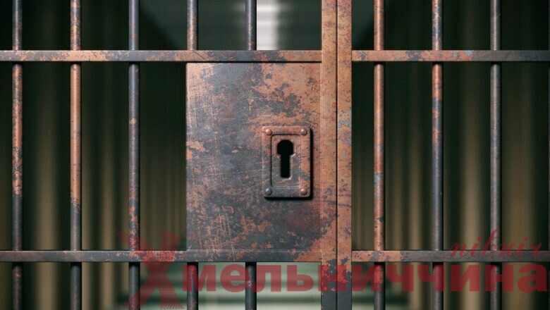 prison-interior-locked-rusty-door-closeup-dark-PWJ8HSY-min