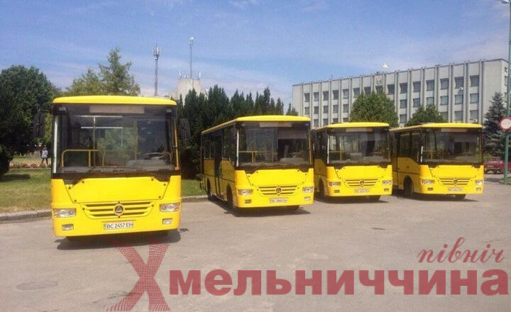 Шепетівська громада: розклад руху автобусів у провідну неділю до міського кладовища