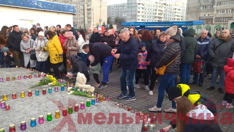Нетішинці молились за вбитих рашистами українців