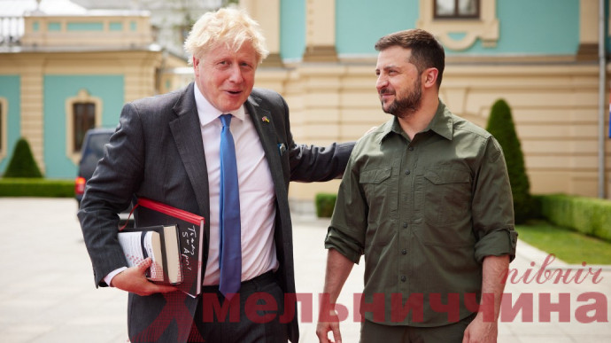 Британський прем’єр-міністр звертається до Заходу, аби допомогти Україні