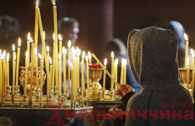 Чи розуміє Бог українську або якою мовою молитися у церквах Шепетівщини