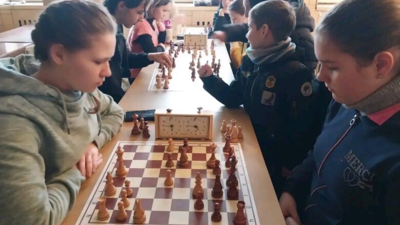 У Шепетівській громаді відбувся турнір зі швидких шахів