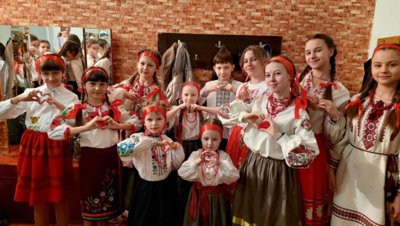 Понад 10 тисяч гривень зібрали юні шепетівські митці на благодійному концерті
