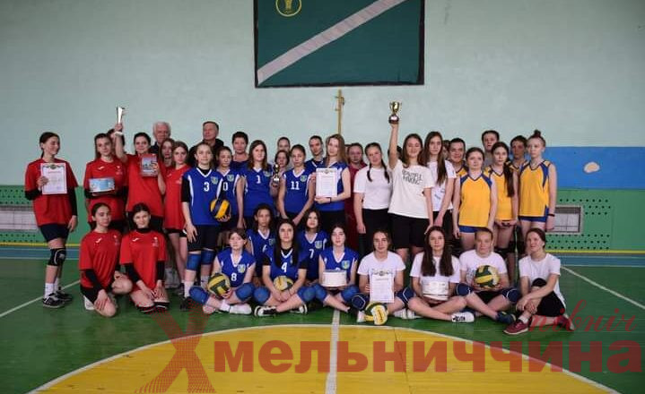 Волейболісти яких громад району представлятимуть Шепетівщину на обласному турнірі