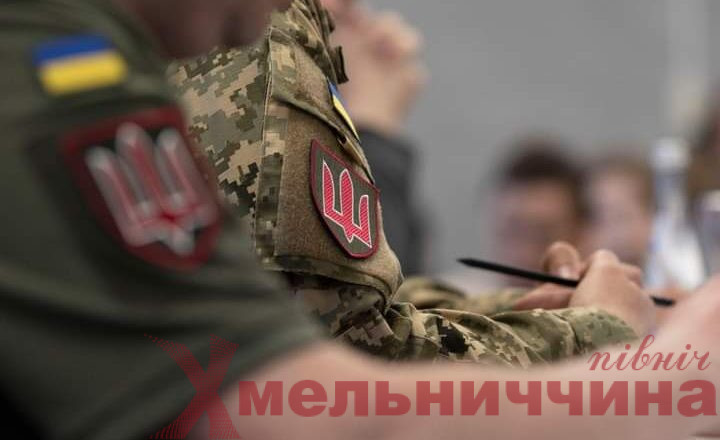 106 українських оборонців повертаються з полону додому
