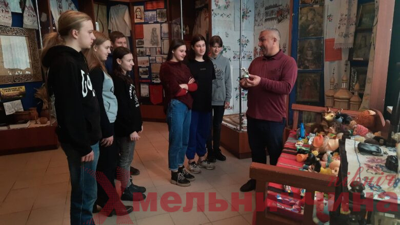 Плужненські здобувачі освіти відвідали Ізяславський історико-краєзнавчий музей