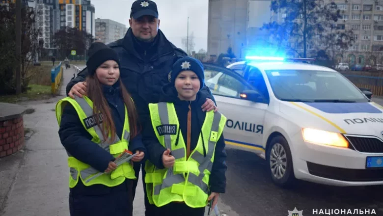 На Шепетівщині поліцейські провели спільний час з дітьми полеглого Захисника, аби підтримати їх