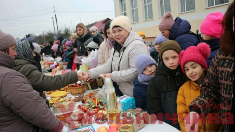 У Плужненській громаді провели благодійний ярмарок: збирали кошти на ремонт авто для ЗСУ