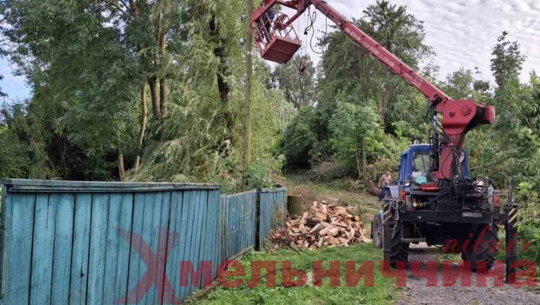 Потужна буря завдала значних збитків Грицівській громаді: продовжуються роботи з ліквідації наслідків