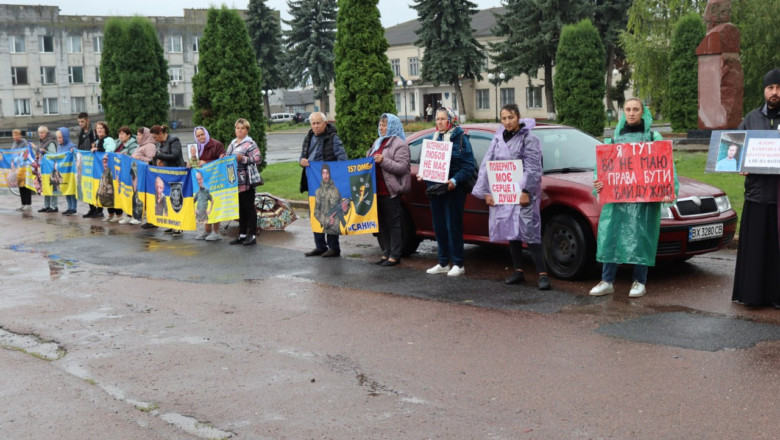 У Білогір’ї вчергове провели акцію «Підтримка родин зниклих безвісти та полонених військових»