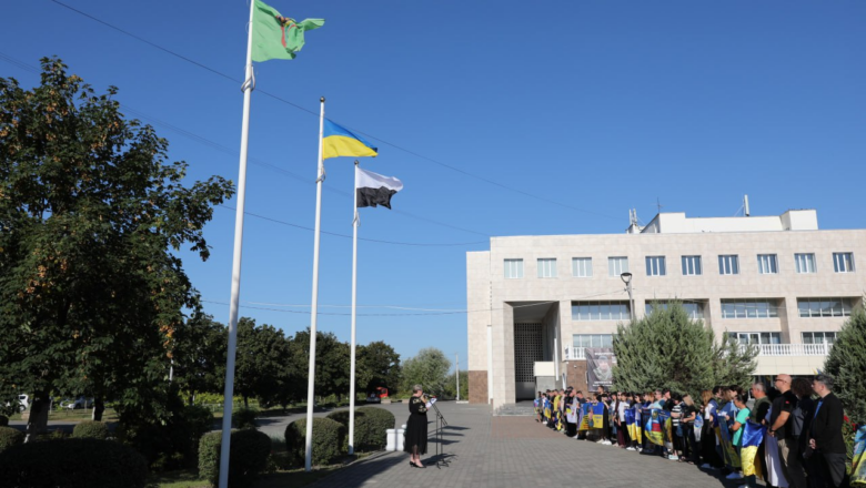 У Нетішині підняли Прапор Надії