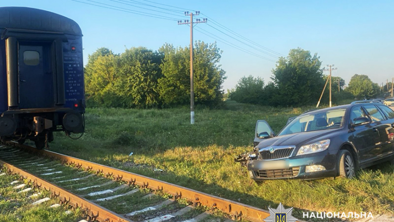 Внаслідок аварії на Старокостянтинівщині постраждала людина
