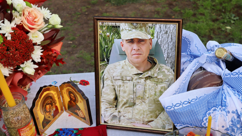 В Улашанівській громаді попрощалися з військовим Олександром Микитюком