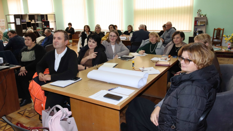 Білогірські освітяни пропрацьовували нові підходи до оцінювання роботи