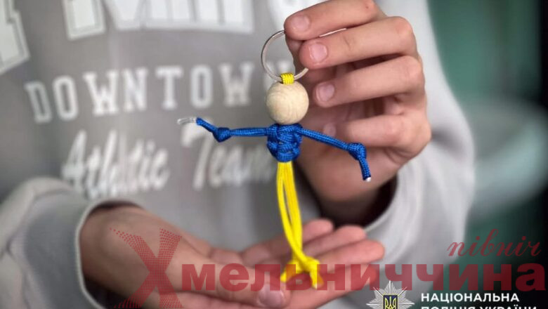 «Пакунки тепла»: школярі Шепетівщини зібрали подарунки для спецпризначенців