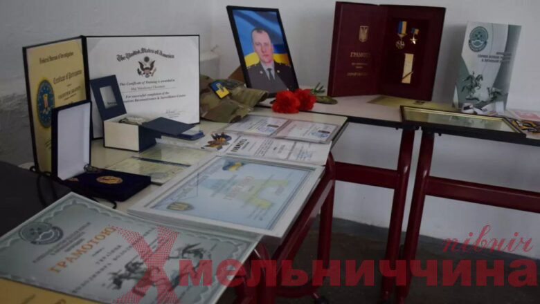 “Життя, мов спалах”: у Шепетівці відбувся вечір пам’яті Володимира Українця