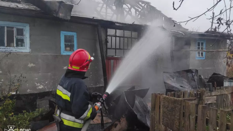 Двічі минулої доби рятувальники Шепетівщини виїжджали на виклик