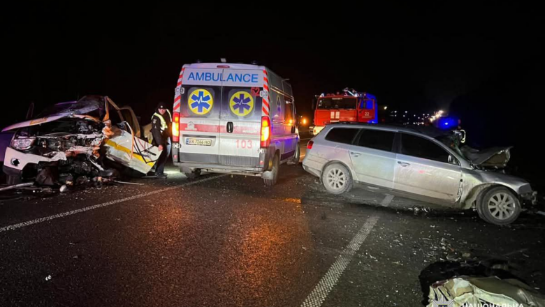 Смертельна ніч на трасі: на Ярмолинеччині внаслідок ДТП загинула людина, ще двоє – травмовані
