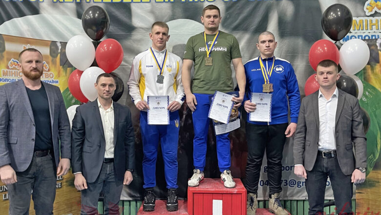 Рятувальник із Хмельниччини — призер чемпіонату України з гирьового спорту