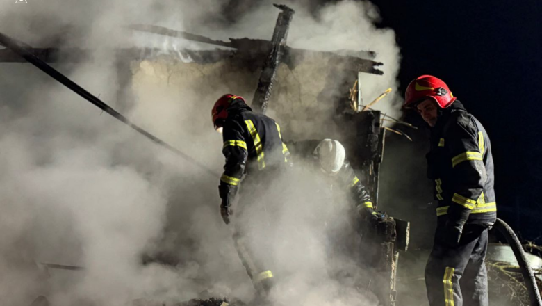 Трагедія на Шепетівщині: під час пожежі у житловому будинку знайшли матір та трьох дітей