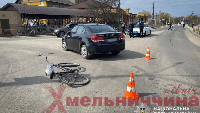 Дорожня пригода в Ізяславі: постраждав 68-річний чоловік