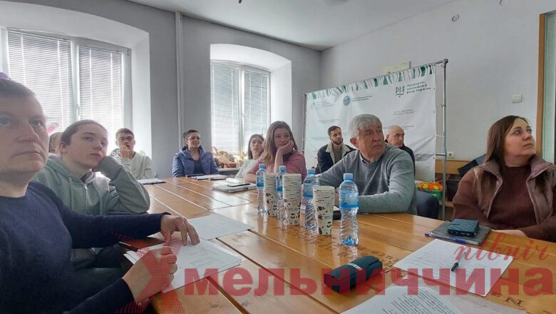 Лелеки села Радошівка принесли юній ізяславчанці наукове визнання: попереду захист у МАН