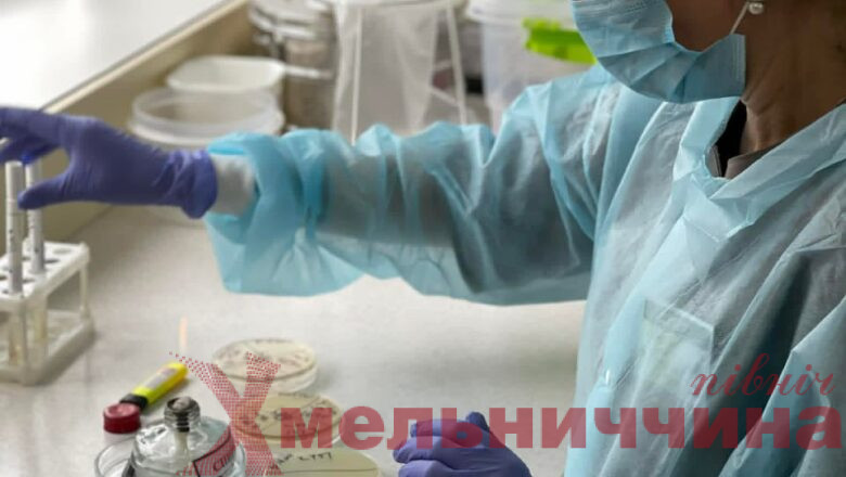 Європейський стандарт у Славуті: бактеріологічна лабораторія міської лікарні пройшла аудит НААУ