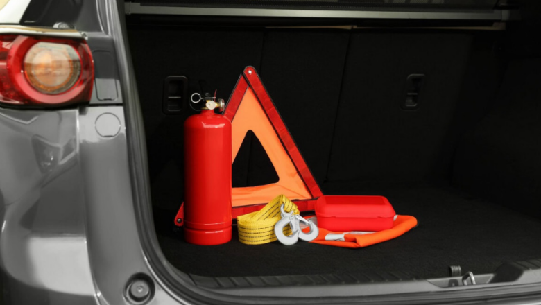 Дорожній набір: що обов’язково має бути в багажнику водія Шепетівщини, щоб поїздка не стала проблемою