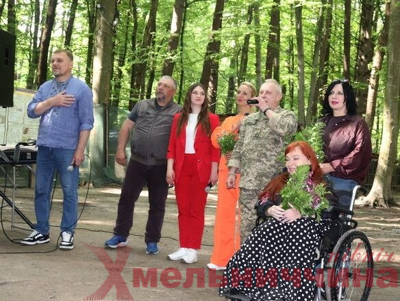«Це вже частина мого життя»: волонтерка зі Старокостянтинова Оксана Радушинська понад 12 років підтримує українських військових