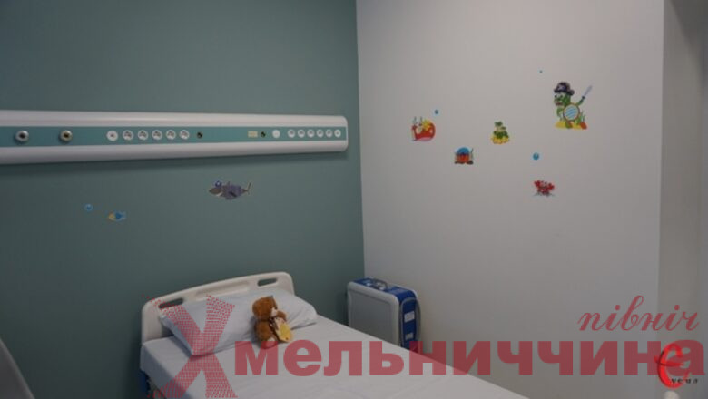 «Іде на покращення»: у Хмельницькому до палати перевели малюка, який випав із шостого поверху