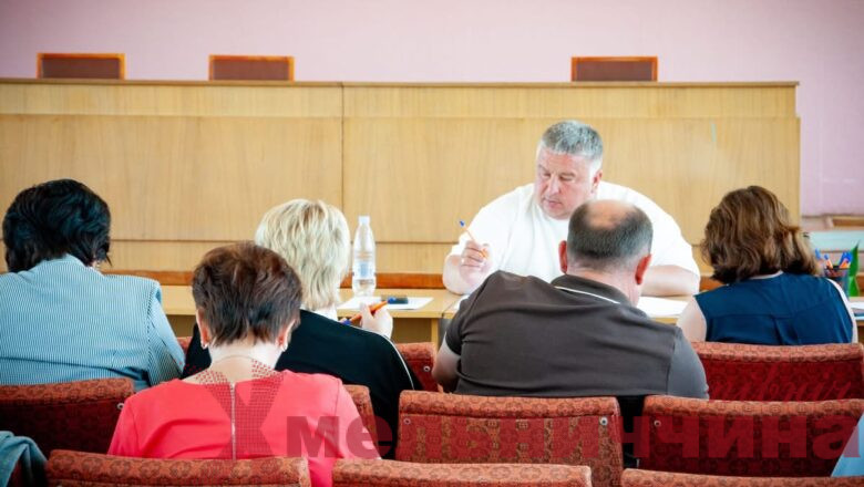 Соціальний захист, земельні питання та підтримка дітей: у Білогірській громаді засідав виконком