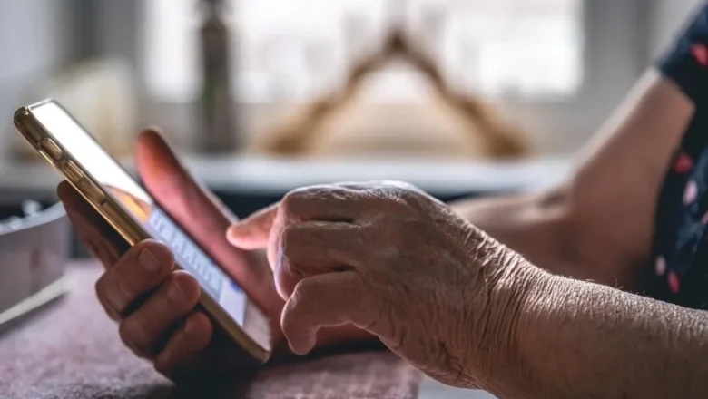 Нові можливості для людей 50+: в Україні запускають програму стажування та працевлаштування