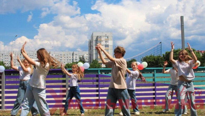 Нове життя спортивного майданчика: у Нетішині завершили благоустрій території гімназії