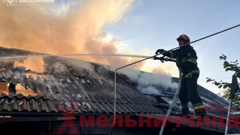 За добу на Хмельниччині сталося 11 пожеж: горіли будинки, автомобілі та суха рослинність