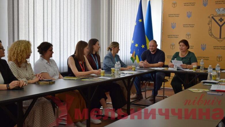 Психологічна допомога та раннє втручання: у Шепетівській громаді впроваджують нові соціальні послуги