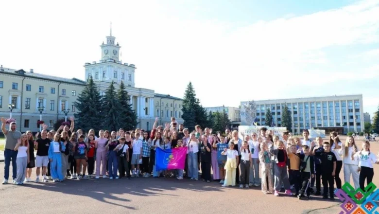 Діти захисників із семи громад Хмельниччини вирушили на відпочинок до Польщі
