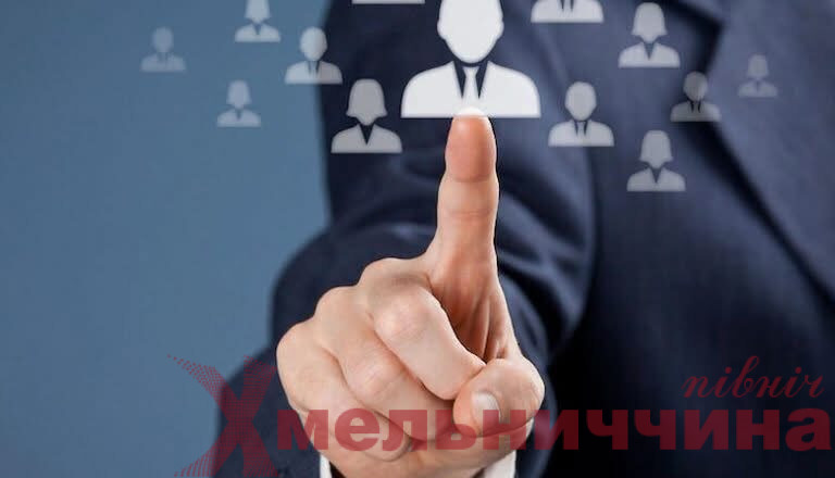 Продавці, водії та швачки: служба зайнятості назвала 10 найбільш затребуваних професій на Хмельниччині