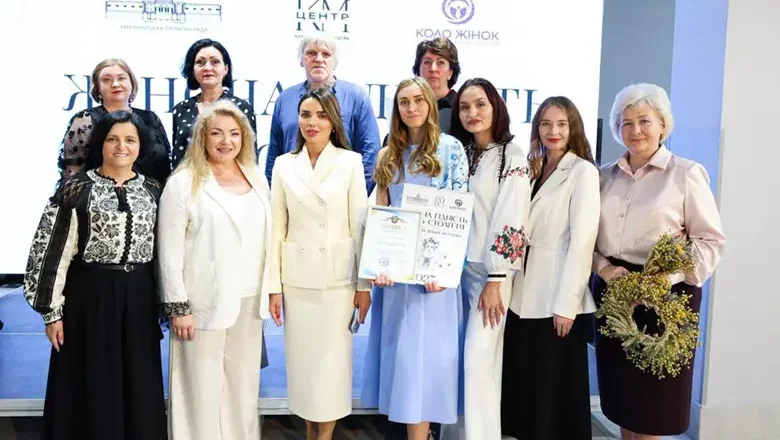 41 історія незламності: у Хмельницькому презентували новий етап фотопроєкту «Жіноча гідність крізь століття»